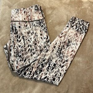 EUC Alana Brown/Black/White Snakeprint Legging Sz: Small